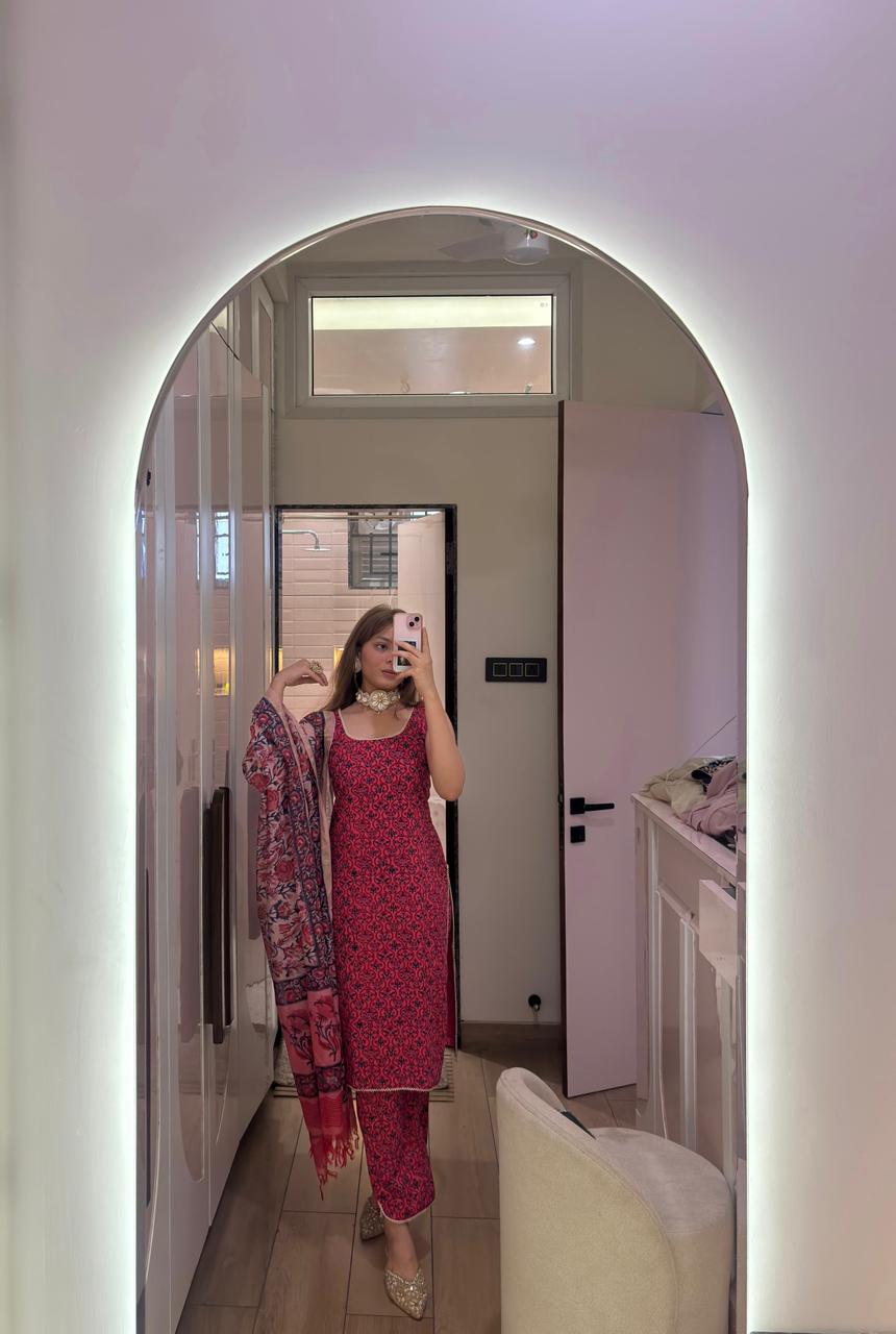 Gul Straight Kurta Pant Set