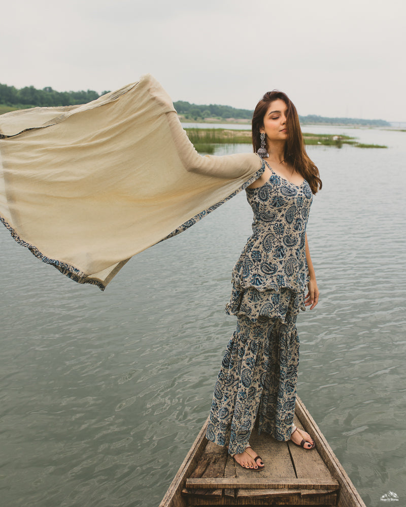 Nazm' Kurta & Sharara With Dupatta As Seen on Komal Pandey