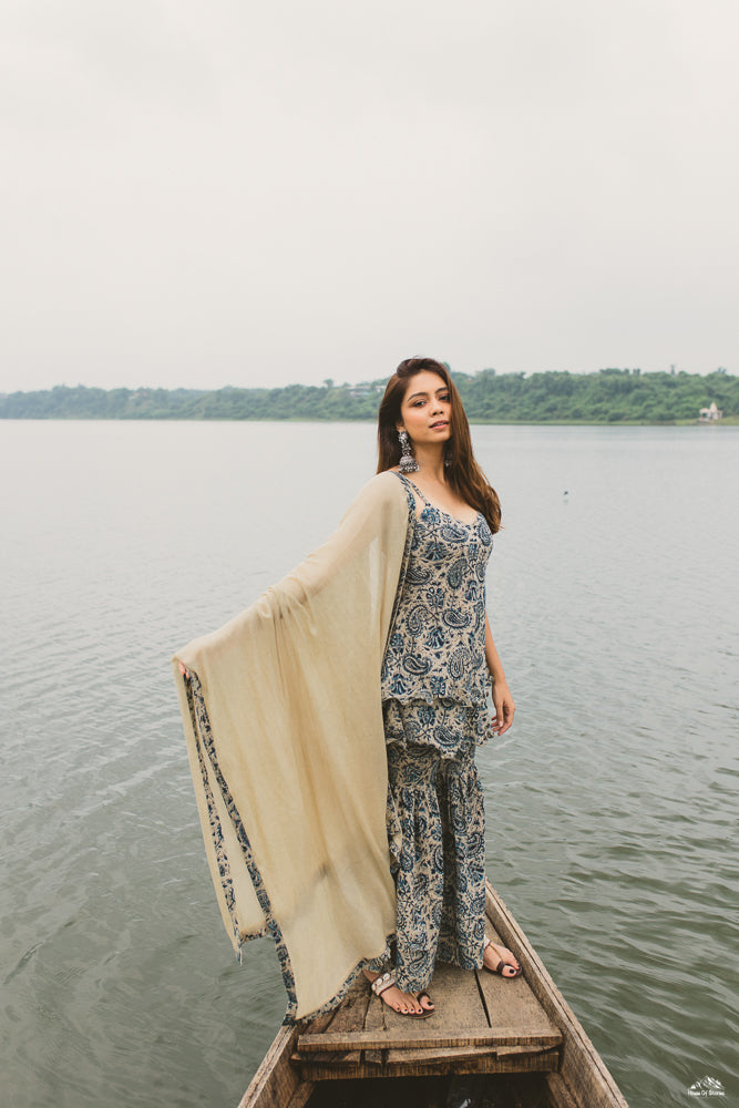 Nazm' Kurta & Sharara With Dupatta As Seen on Komal Pandey