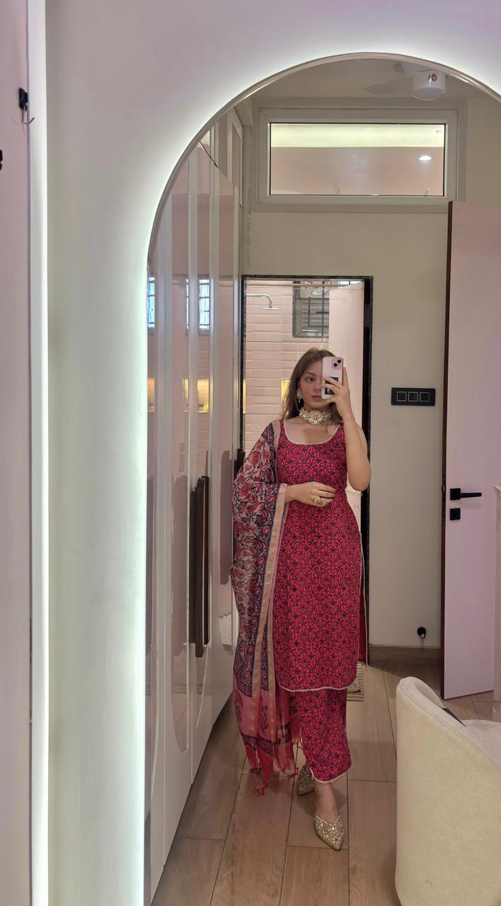 Gul Straight Kurta Pant Set