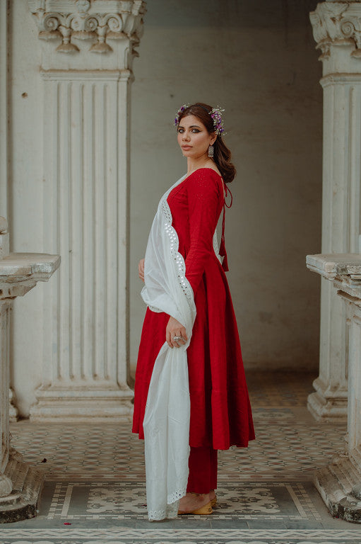 Laal Ishq' Lucknowi Anarkali Set With Mirror Dupatta