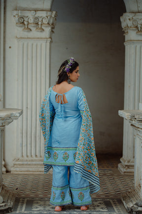 Nagma Suit Set